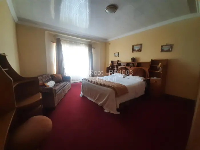 5 Bedroom House to Rent in Bluff Hill, Harare