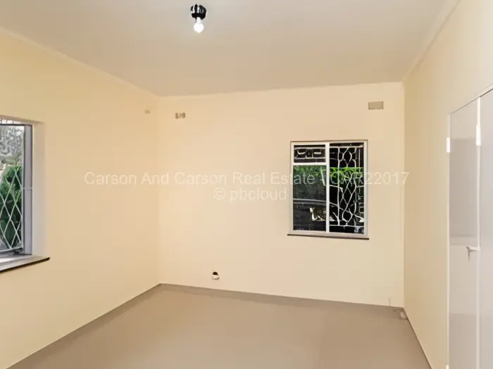 Warehouse/Industrial to Rent in Eastlea, Harare