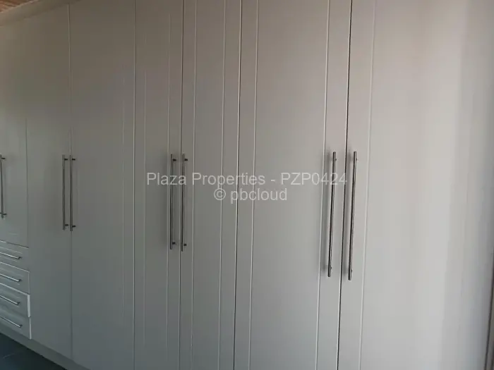 3 Bedroom House to Rent in Waterfalls