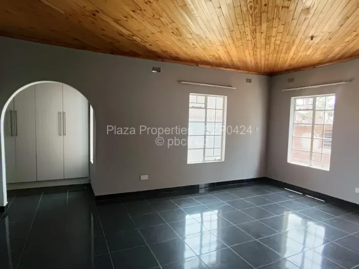 3 Bedroom House to Rent in Waterfalls