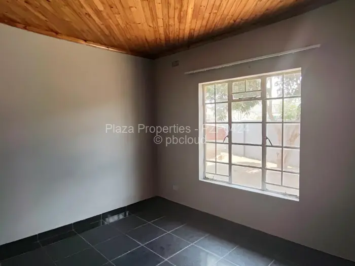 3 Bedroom House to Rent in Waterfalls