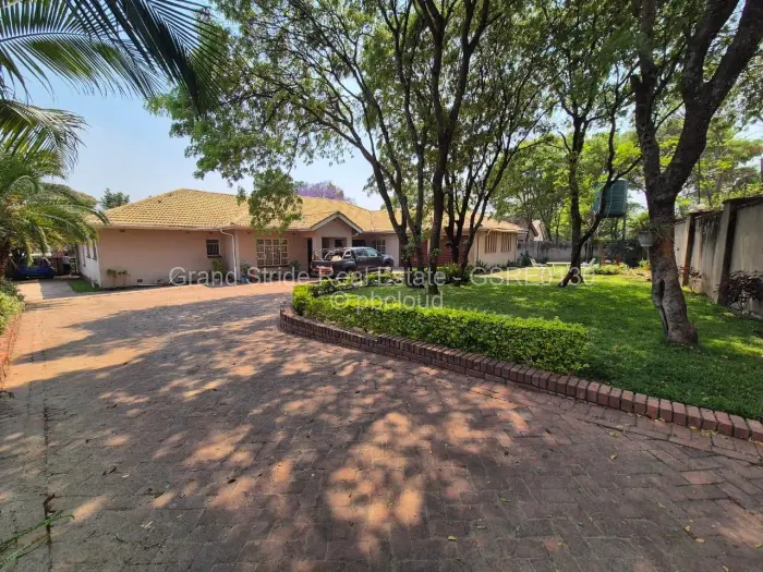 4 Bedroom House for Sale in Queensdale, Harare