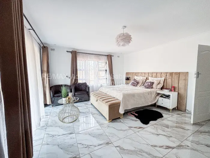 5 Bedroom House for Sale in Mount Pleasant Heights, Harare