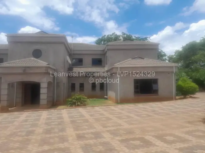 5 Bedroom House for Sale in Gletwin Park, Harare