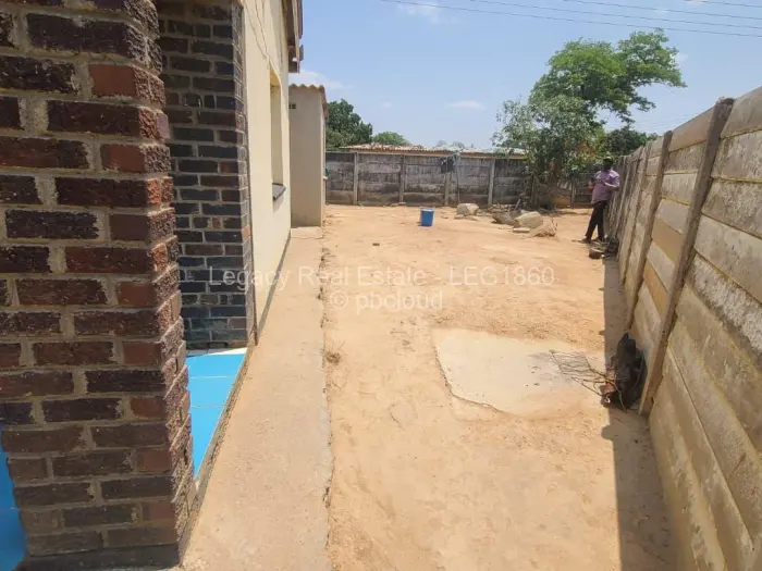 Land for Sale in Waterfalls, Harare