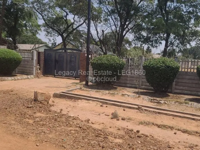 Land for Sale in Waterfalls, Harare