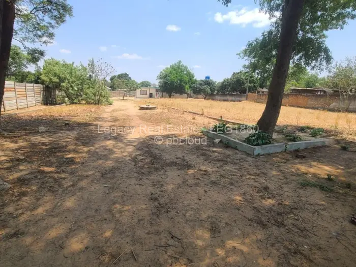 Land for Sale in Waterfalls, Harare
