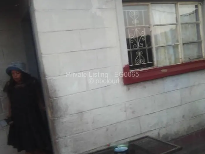 2 Bedroom House for Sale in Highfield, Harare