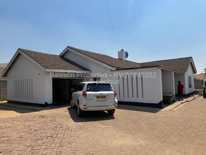 3 Bedroom House for Sale in Zimre Park, Harare