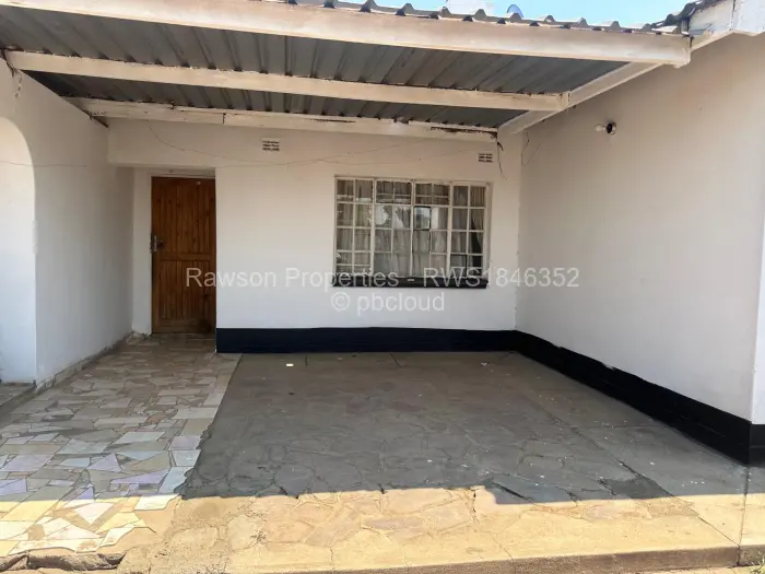 3 Bedroom House for Sale in Zimre Park, Harare