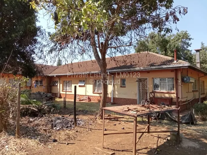 5 Bedroom House to Rent in Milton Park