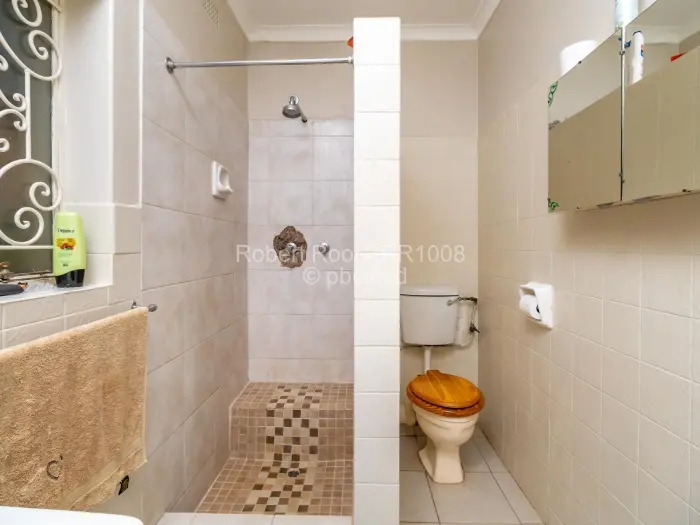 5 Bedroom House for Sale in Quinnington, Harare