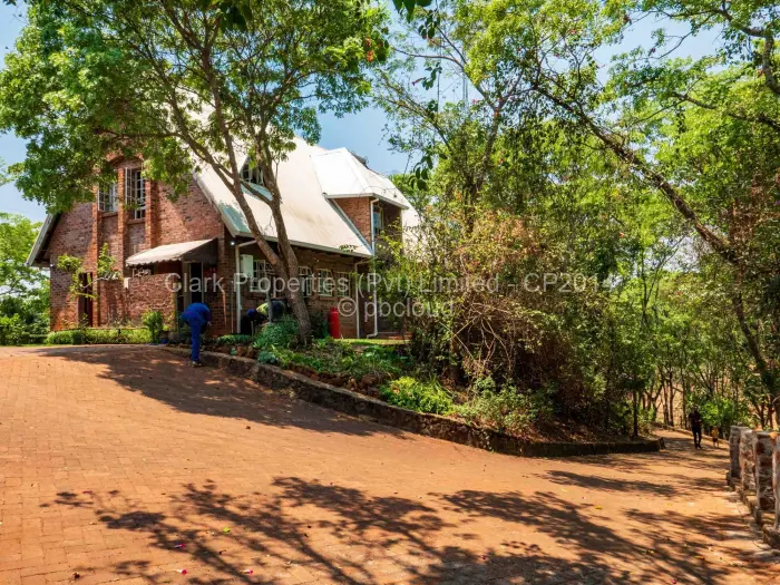 5 Bedroom House for Sale in Philadelphia, Harare