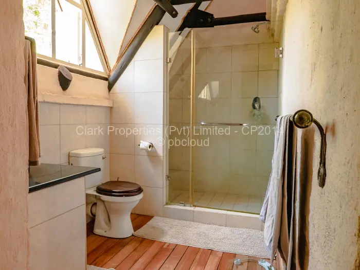 5 Bedroom House for Sale in Philadelphia, Harare