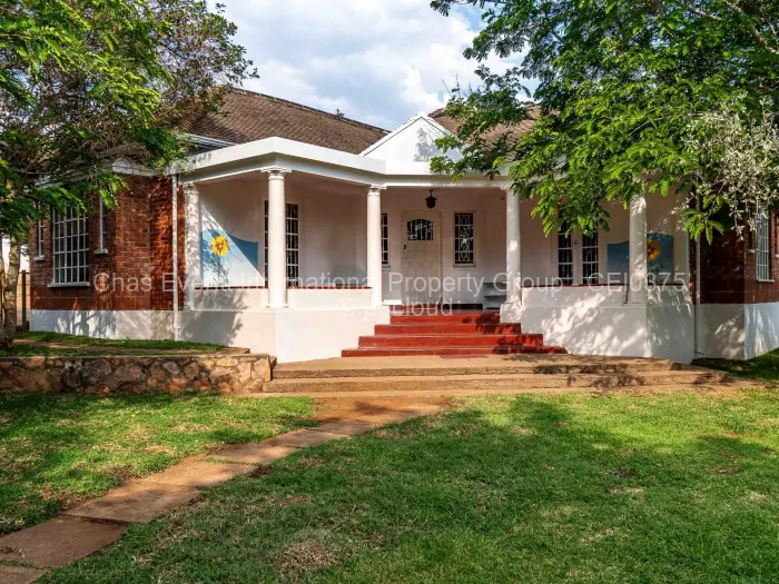6 Bedroom House for Sale in Hillside Byo, Bulawayo