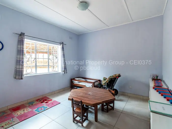 6 Bedroom House for Sale in Hillside Byo, Bulawayo