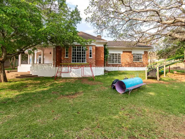 6 Bedroom House for Sale in Hillside Byo, Bulawayo