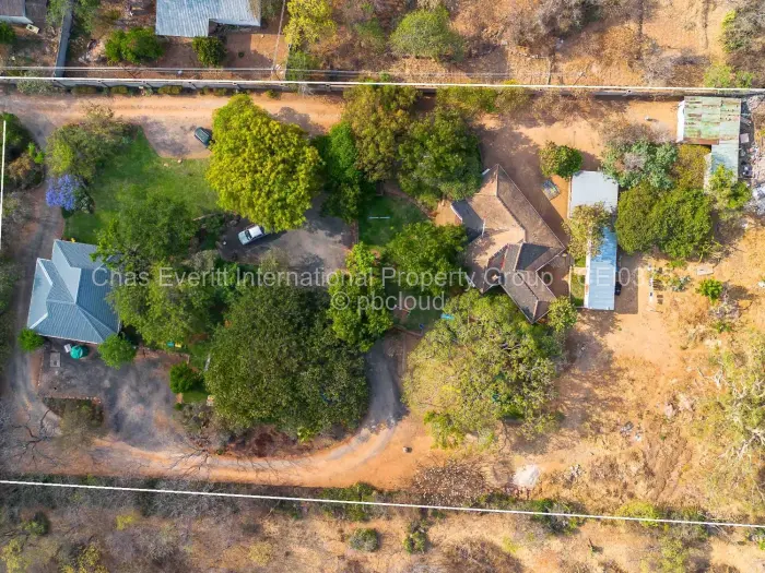 6 Bedroom House for Sale in Hillside Byo, Bulawayo