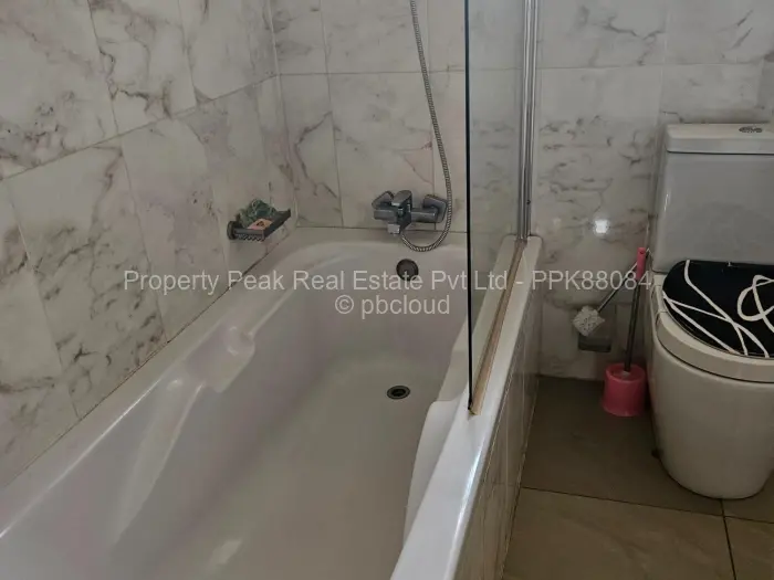 4 Bedroom House to Rent in Madokero Estates, Harare