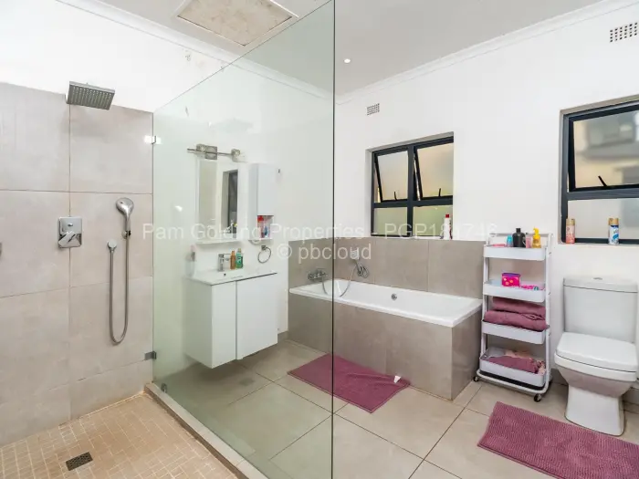 5 Bedroom House for Sale in Mandara, Harare