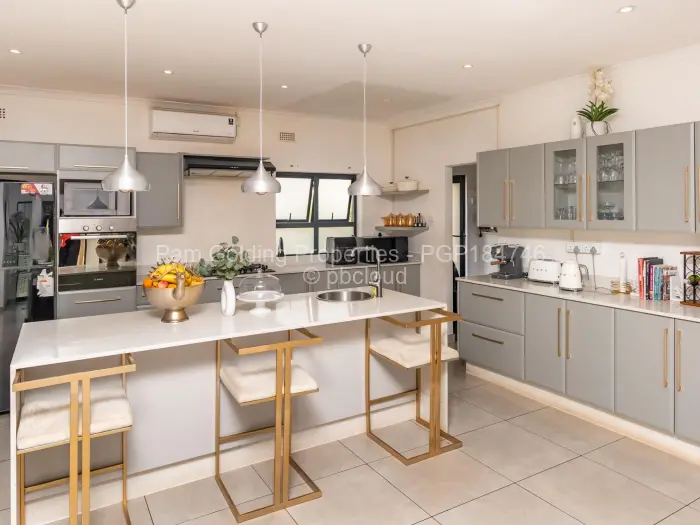 5 Bedroom House for Sale in Mandara, Harare