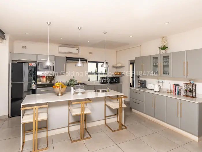 5 Bedroom House for Sale in Mandara, Harare