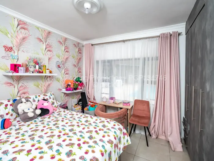 5 Bedroom House for Sale in Mandara, Harare