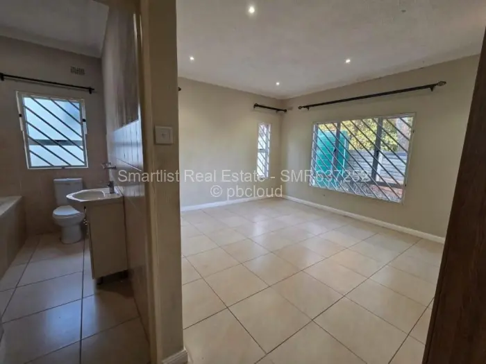 Townhouse/Cluster for Sale in Greendale, Harare