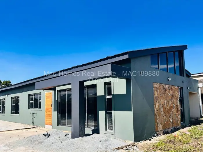 4 Bedroom House for Sale in Bluff Hill, Harare