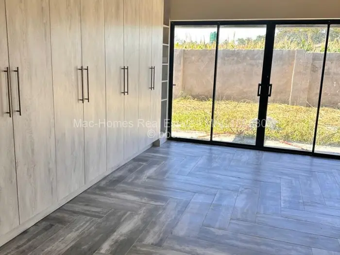 4 Bedroom House for Sale in Bluff Hill, Harare