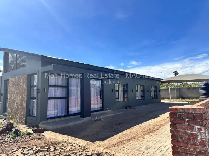 4 Bedroom House for Sale in Bluff Hill, Harare