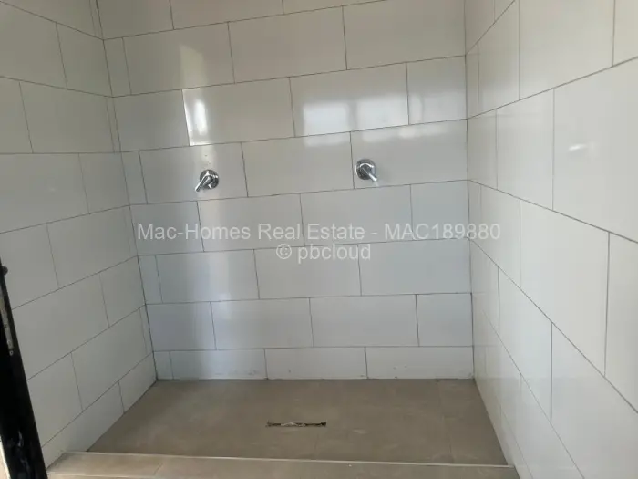 3 Bedroom House for Sale in Bluff Hill, Harare