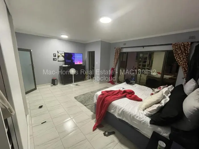 5 Bedroom House for Sale in Carrick Creagh Estate, Harare