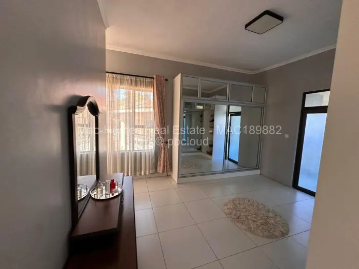 5 Bedroom House for Sale in Carrick Creagh Estate, Harare