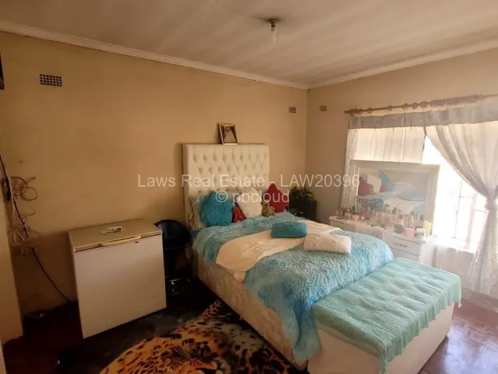 4 Bedroom House for Sale in Waterfalls, Harare