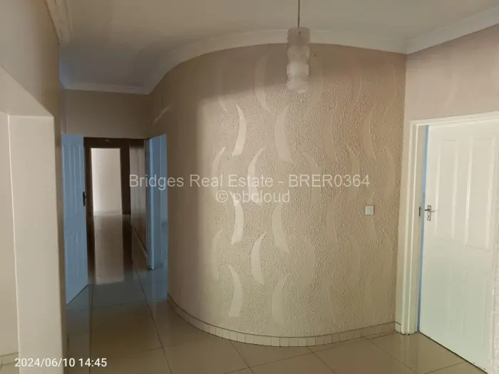 4 Bedroom House for Sale in Glen Lorne, Harare