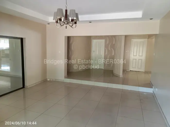 4 Bedroom House for Sale in Glen Lorne, Harare