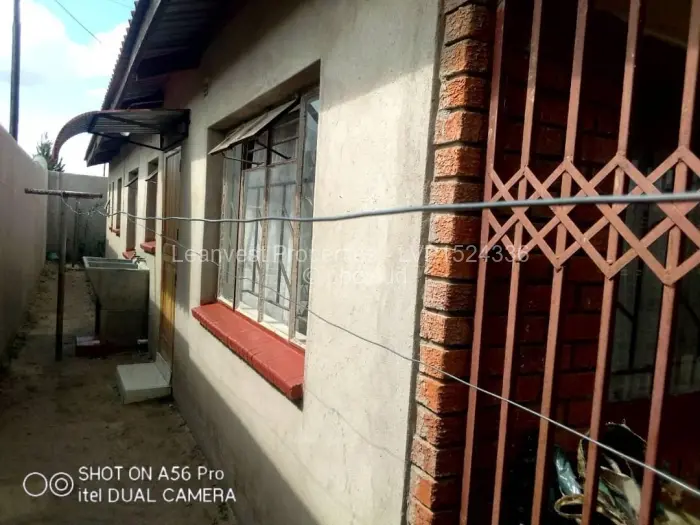 4 Bedroom House for Sale in Ruwa, Ruwa