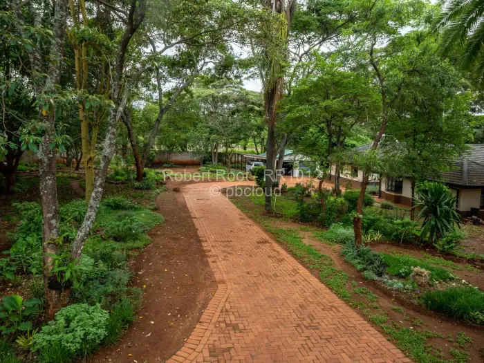 5 Bedroom House for Sale in Quinnington, Harare