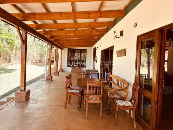 5 Bedroom House for Sale in Quinnington, Harare