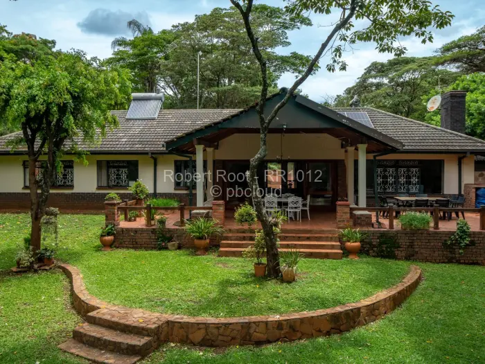 5 Bedroom House for Sale in Quinnington, Harare