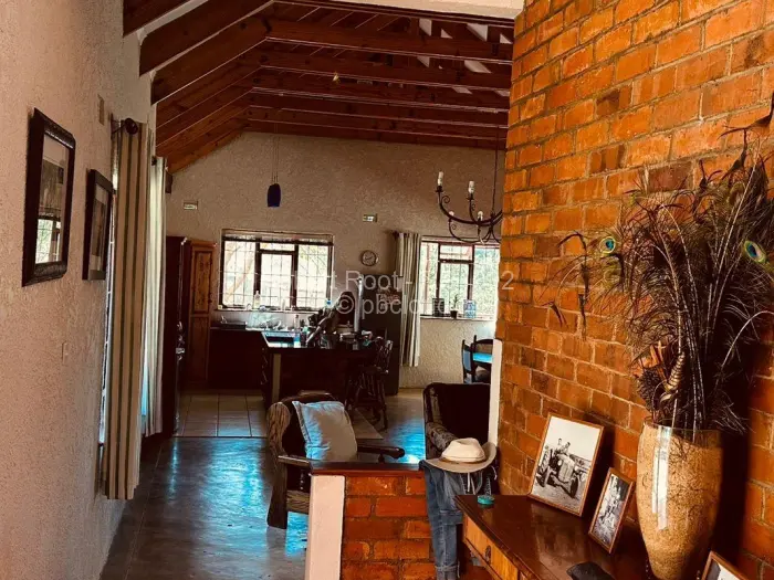 5 Bedroom House for Sale in Quinnington, Harare