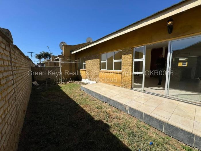 Townhouse/Cluster for Sale in Madokero Estates, Harare