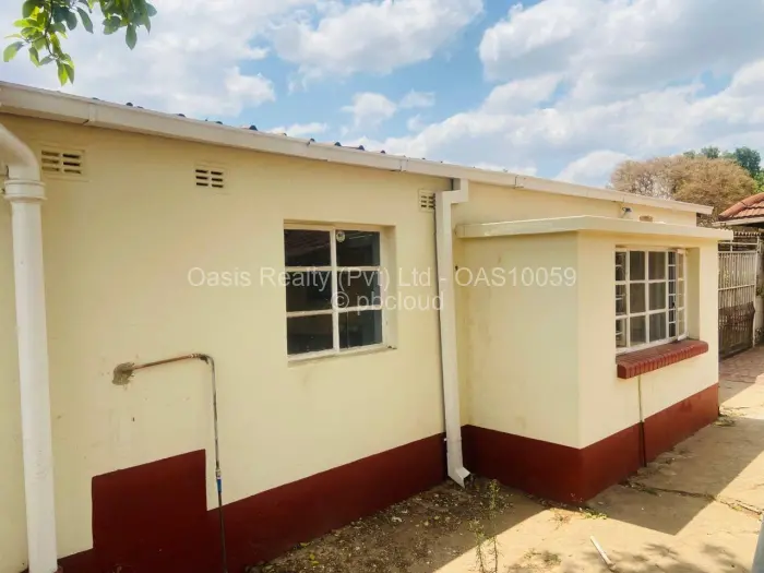 1 Bedroom Cottage/Garden Flat to Rent in Houghton Park, Harare