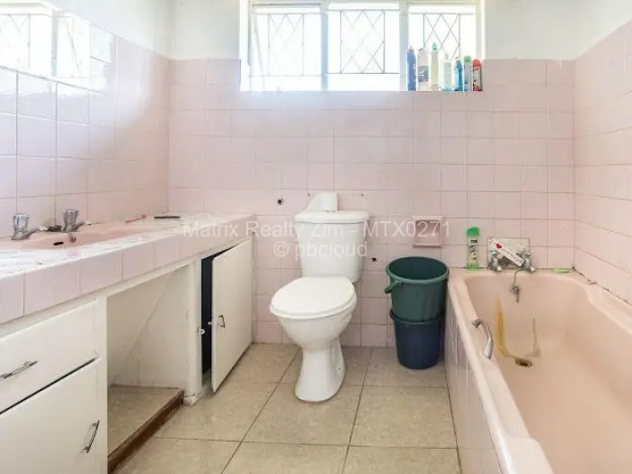 Warehouse/Industrial for Sale in Eastlea, Harare