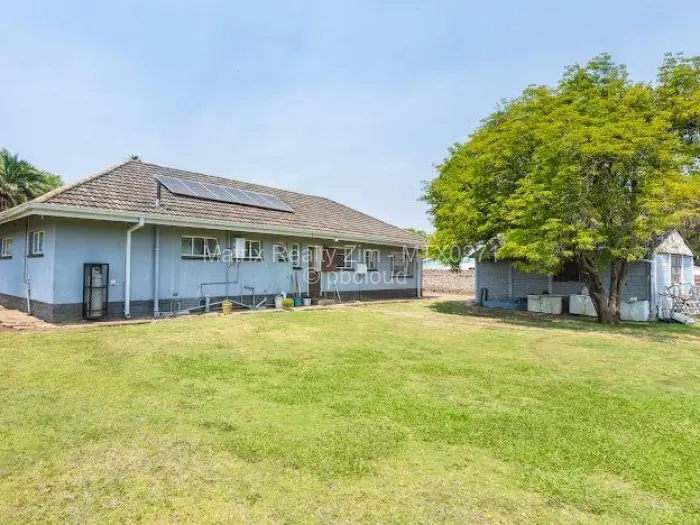 Warehouse/Industrial for Sale in Eastlea, Harare