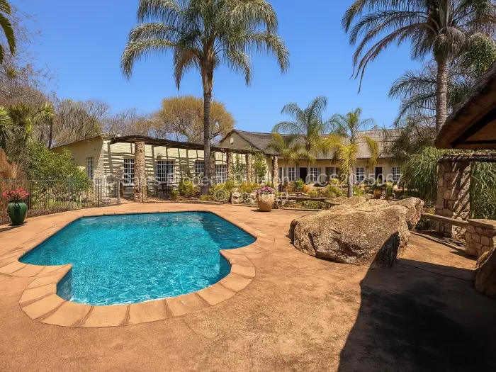 4 Bedroom House for Sale in Burnside, Bulawayo