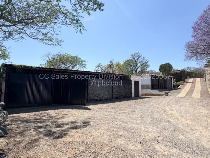 4 Bedroom House for Sale in Burnside, Bulawayo