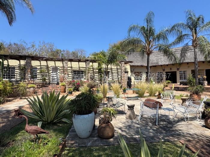 4 Bedroom House for Sale in Burnside, Bulawayo