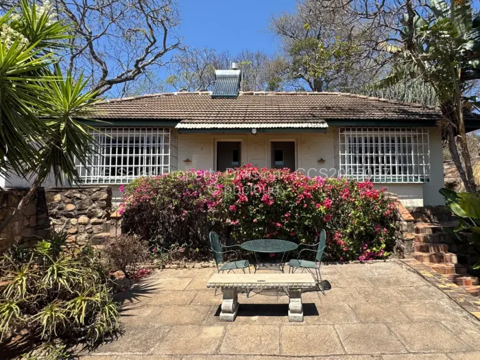 4 Bedroom House for Sale in Burnside, Bulawayo